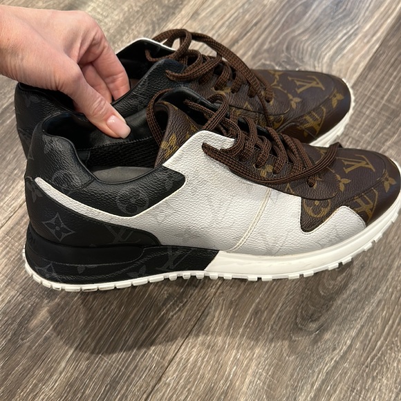 Men’s shoes/sneakers Louis Vuitton size 9 - Picture 3 of 3